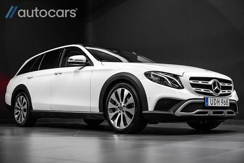 Vit Begagnad 2018 Mercedes E220 Kombi | 329 000 kr (Marknadspris) - Bild 1/4