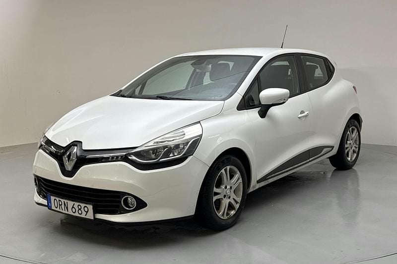 Begagnad Renault Clio IV Dynamique 90 HK (66 kW) 2016 Vit