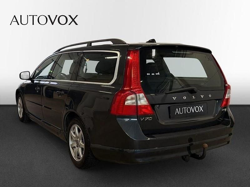 Begagnad Volvo V70 Momentum 116 HK (85 kW) 2012 Grå Kombi