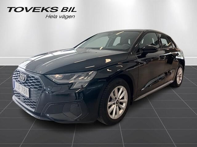 Brilliantsvart Begagnad 2022 Audi A3 Proline | 244 900 kr (Marknadspris) - Bild 1/4