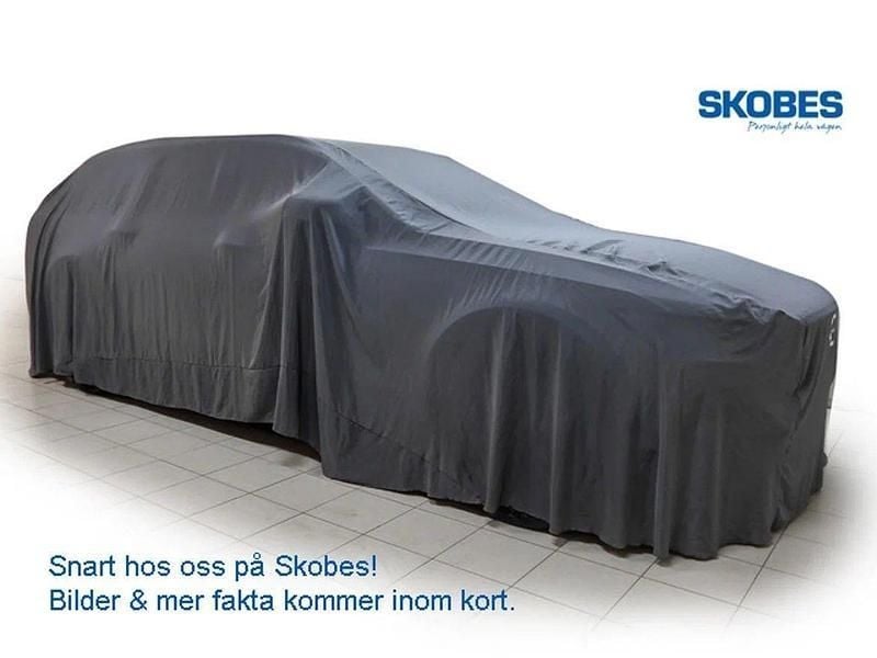 Mörkblå (blå) Begagnad 2017 Volvo V40 Business Edition Kombi | 159 500 kr (Bra pris) - Bild 1/1