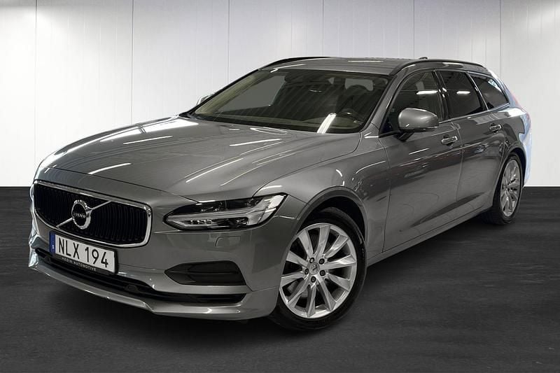 Ljusblå (blue) Begagnad 2018 Volvo V90 Kombi | 239 900 kr (Marknadspris) - Bild 1/4