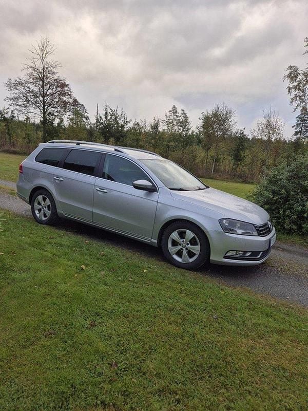 Silver Begagnad 2014 VW Passat Kombi | 95 000 kr (Marknadspris) - Bild 1/4