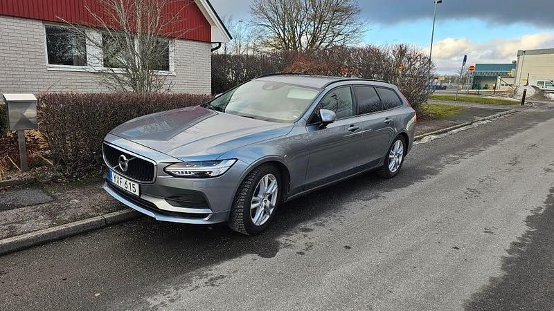 Begagnad Volvo V90 Business Edition 150 HK (110 kW) 2018 Kombi