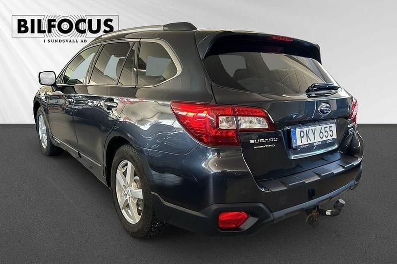 Begagnad Subaru Outback 150 HK (110 kW) 2016 Mörkgrå Kombi