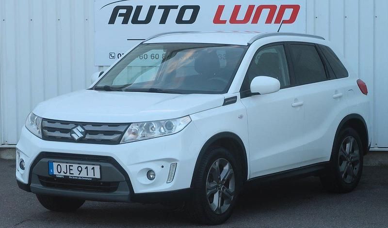 Vit Begagnad 2017 Suzuki Vitara GL SUV | 109 000 kr - Bild 1/4