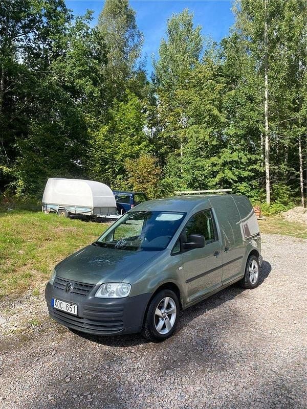 Grön Begagnad 2006 VW Caddy Minibuss | 32 000 kr (Marknadspris) - Bild 1/4