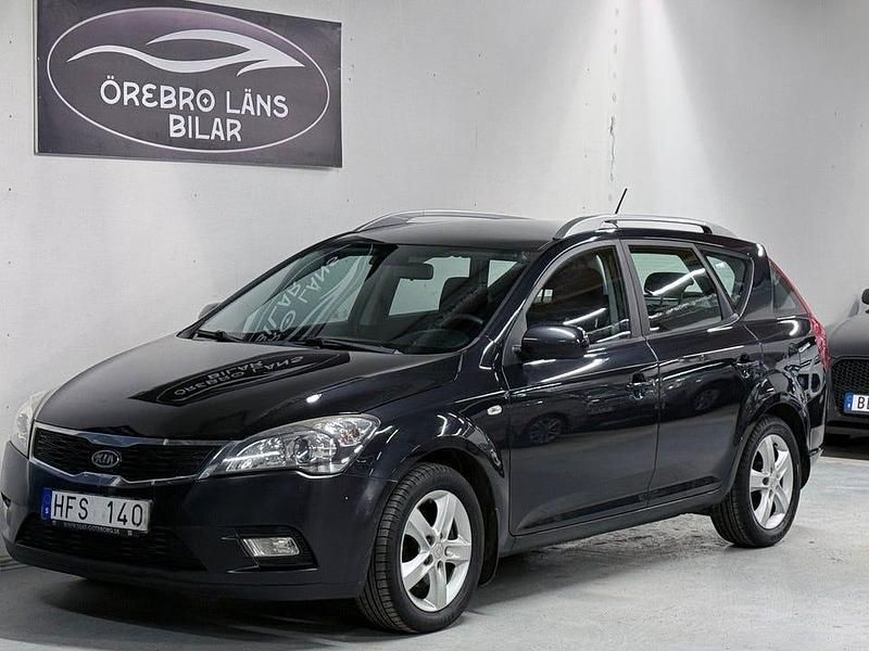 Svart Begagnad 2011 Kia Ceed Sportswagon Kombi | 59 900 kr (Bra pris) - Bild 1/4