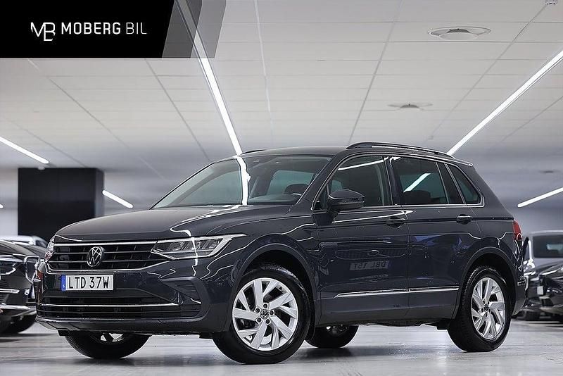 Begagnad VW Tiguan 150 HK (110 kW) 2022 Grå SUV