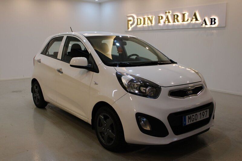 Vit Begagnad 2013 Kia Picanto Halvkombi | 49 900 kr (Bra pris) - Bild 1/4