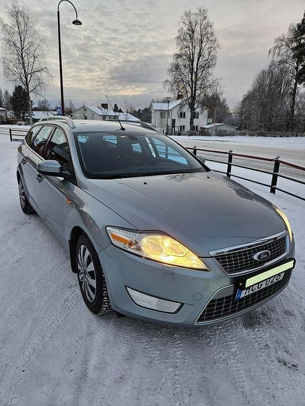 Grå merallic Begagnad 2008 Ford Mondeo Kombi | 40 000 kr (Marknadspris) - Bild 1/4