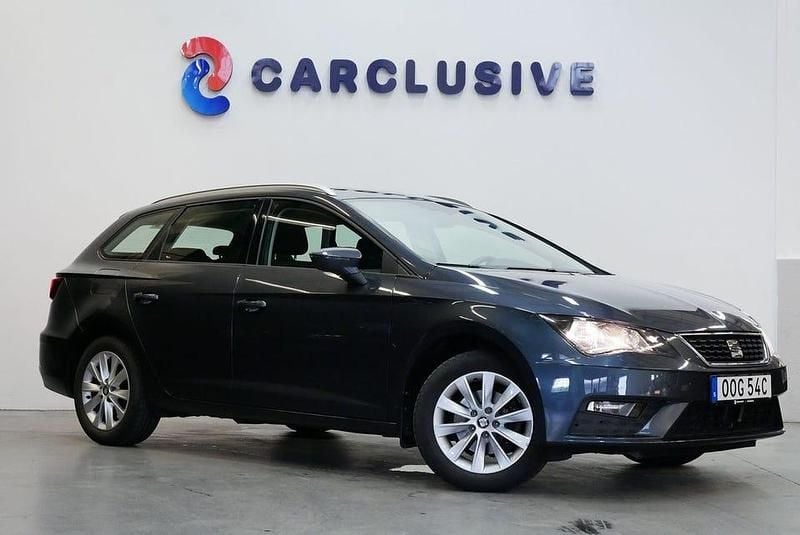 Mörkgrå Begagnad 2020 Seat Leon ST Style Kombi | 124 900 kr (Superpris) - Bild 1/4