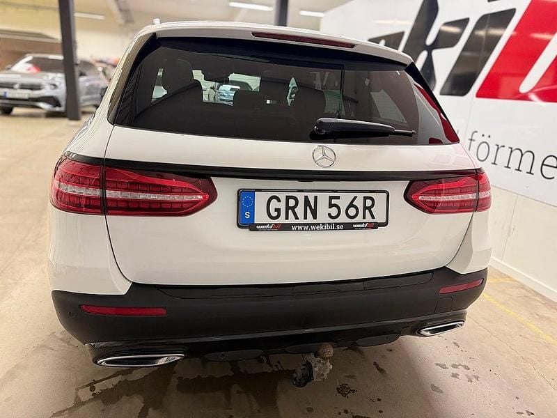 Begagnad Mercedes E220 All-Terrain SE 200 HK (147 kW) 2023 Vit Kombi