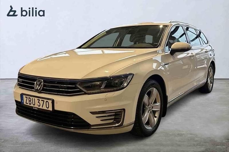 Begagnad VW Passat GTE 2018 Vit Kombi