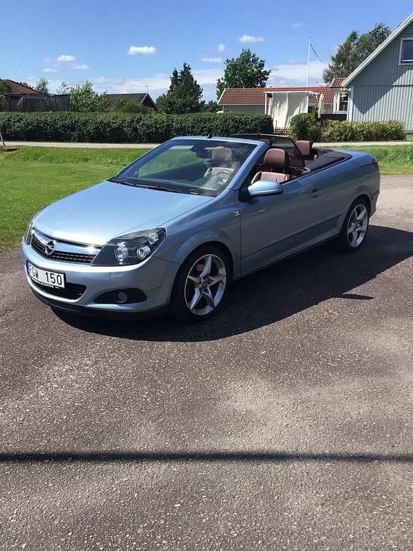 Blå Begagnad 2007 Opel Astra Cabriolet Cab | 61 500 kr - Bild 1/4