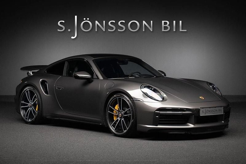 Grå Begagnad 2020 Porsche 911 Turbo S Sportkupé | 2 295 000 kr - Bild 1/4