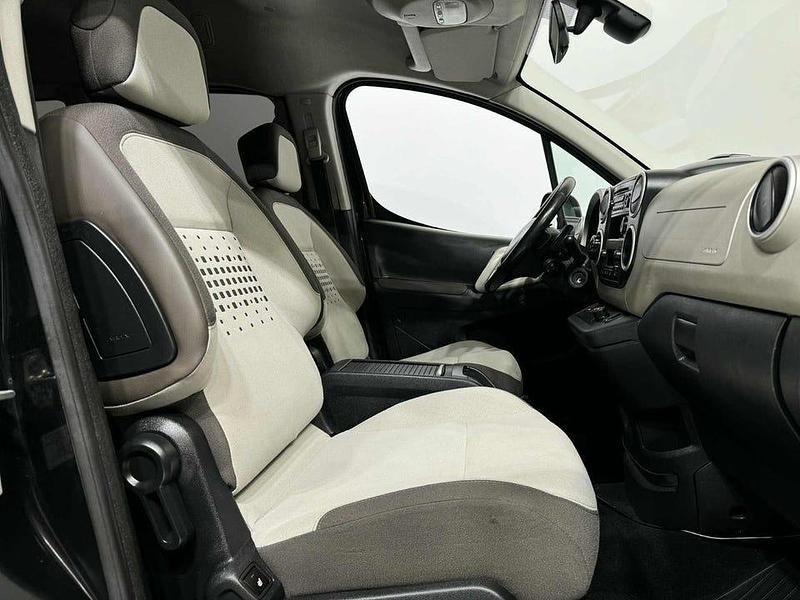 Begagnad Citroën Berlingo 92 HK (67 kW) 2014 Svart Minibuss