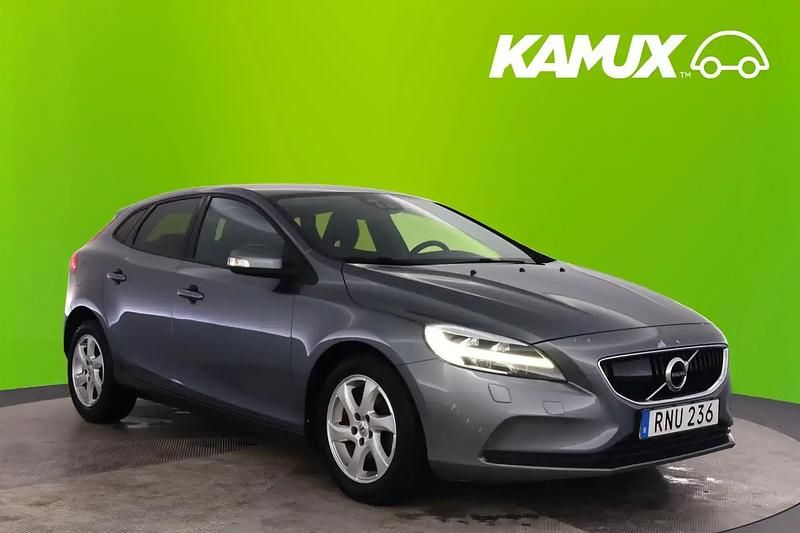 Grå Begagnad 2016 Volvo V40 Momentum Kombi | 124 800 kr (Marknadspris) - Bild 1/4