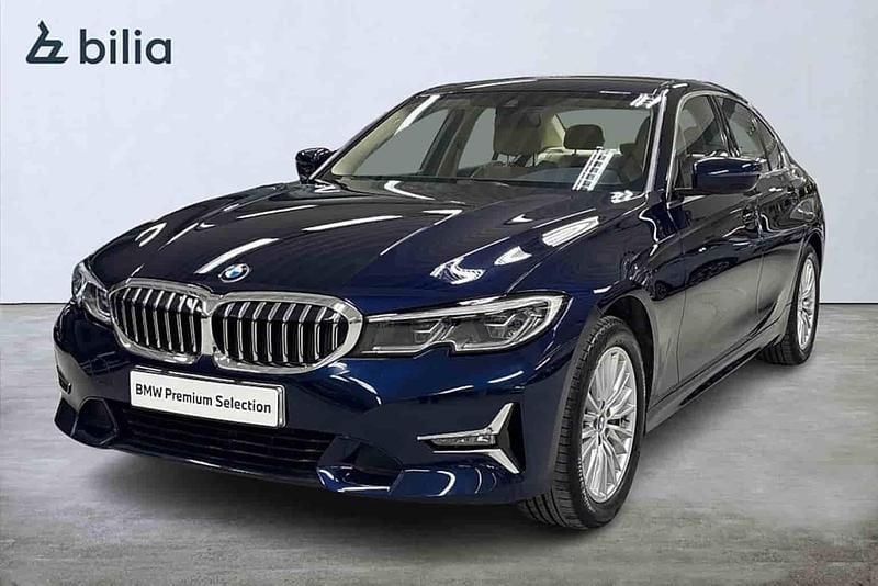 Blå Begagnad 2022 BMW 330 Sedan | 354 900 kr (Marknadspris) - Bild 1/1