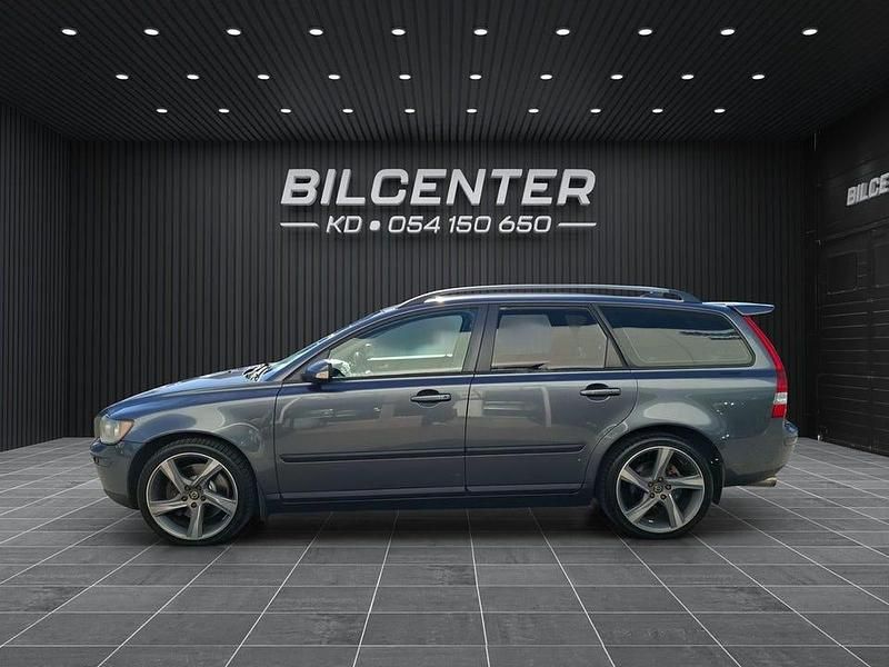 Begagnad Volvo V50 220 HK (161 kW) 2005 Grå Kombi