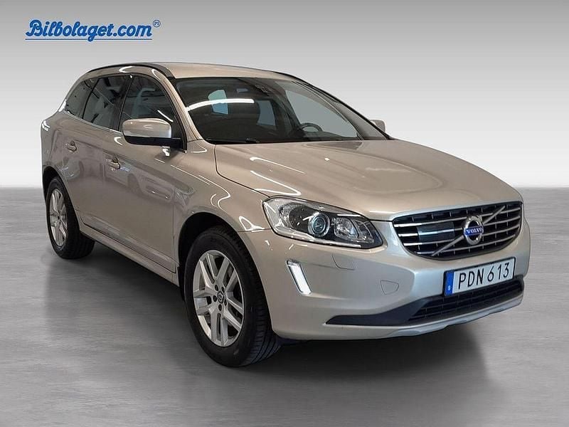 Brun Begagnad 2017 Volvo XC60 Momentum SUV | 224 900 kr (Bra pris) - Bild 1/4