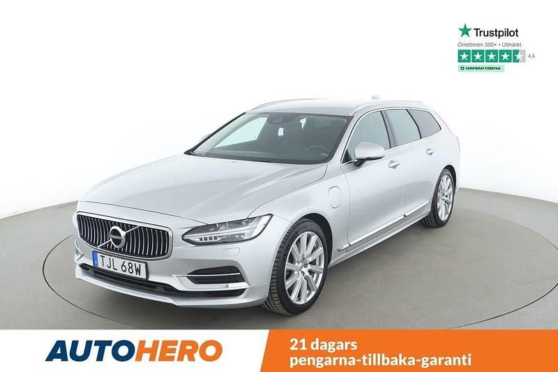 Silver Begagnad 2019 Volvo V90 Inscription Kombi | 313 000 kr (Marknadspris) - Bild 1/4
