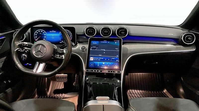 Begagnad Mercedes C300 Advanced 204 HK (150 kW) 2023 Vit