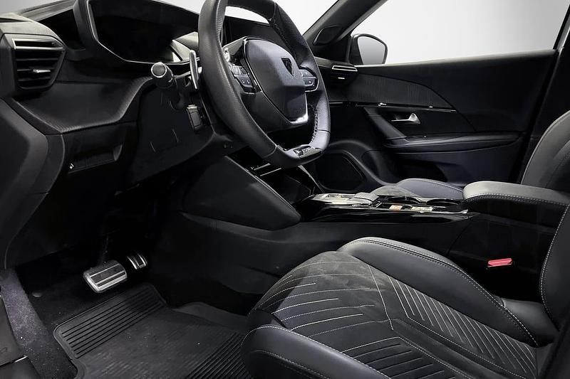 Begagnad Peugeot 2008 GTi 132 HK (97 kW) 2024 Vit SUV