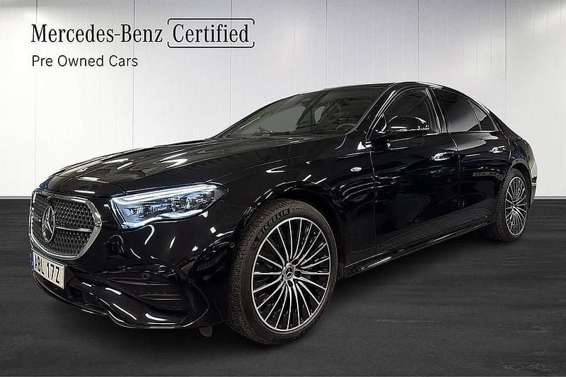 Svart Begagnad 2025 Mercedes E300 AMG Sedan | 719 000 kr (Marknadspris) - Bild 1/4