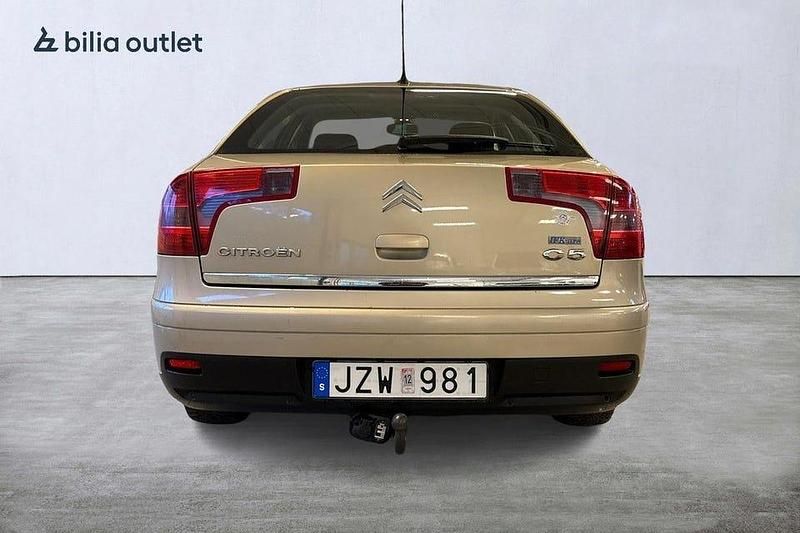 Begagnad Citroën C5 136 HK (100 kW) 2006 Ljusbrun Sedan