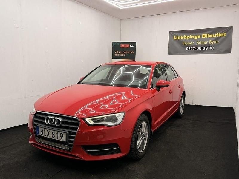 Begagnad Audi A3 Attraction 150 HK (110 kW) 2014 Röd