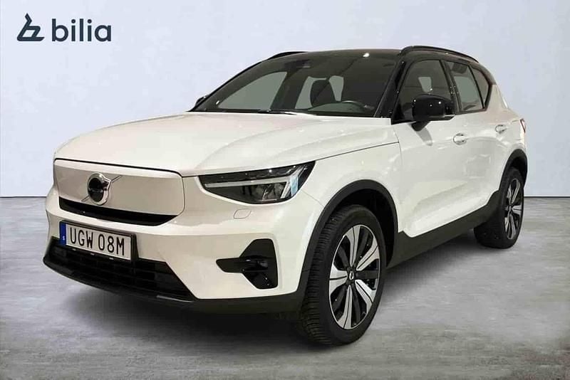 Begagnad Volvo XC40 Single Motor 175 kW (238 HK) 2023 Vit SUV