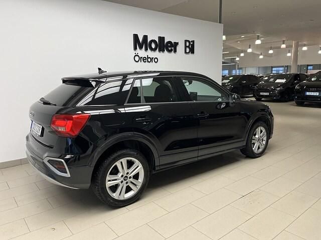 Begagnad Audi Q2 Advanced Plus 150 HK (110 kW) 2025 Brilliantsvart SUV