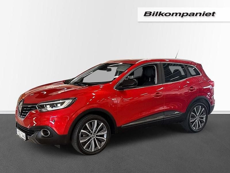 Röd Begagnad 2016 Renault Kadjar Bose Edition SUV | 184 500 kr (Lite dyr) - Bild 1/4