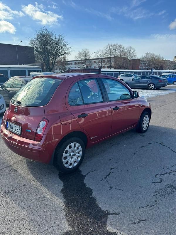 Begagnad Nissan Micra 80 HK (58 kW) 2010 Halvkombi