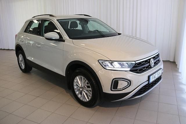 Grå Begagnad 2022 VW T-Roc Life SUV | 209 000 kr (Bra pris) - Bild 1/4