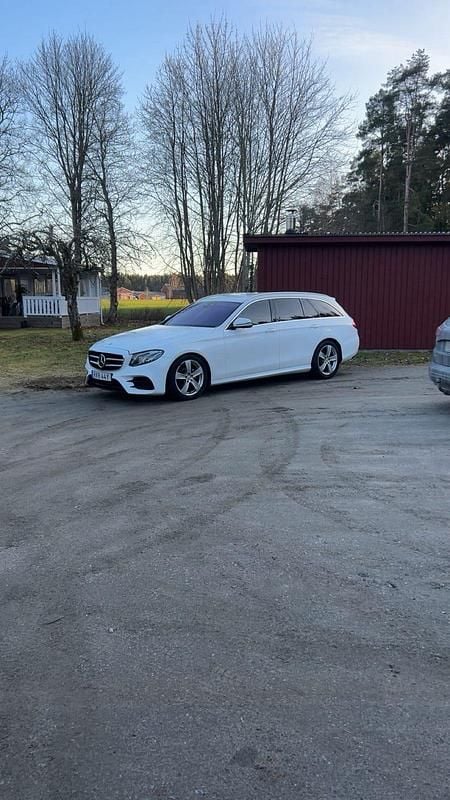 Begagnad Mercedes E220 194 HK (142 kW) 2020