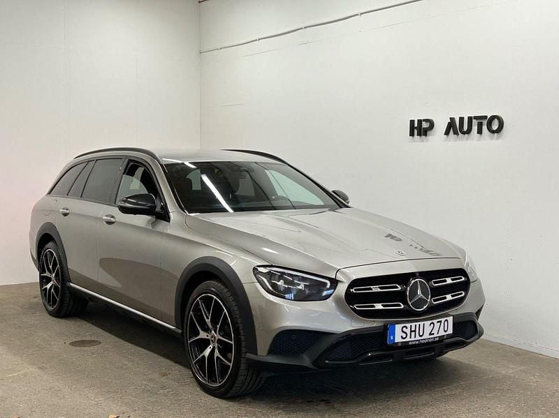 Silver Begagnad 2022 Mercedes E220 Kombi | 384 900 kr (Marknadspris) - Bild 1/4