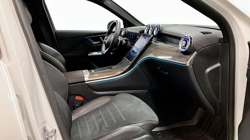Begagnad Mercedes GLC300 204 HK (150 kW) 2023 Vit SUV