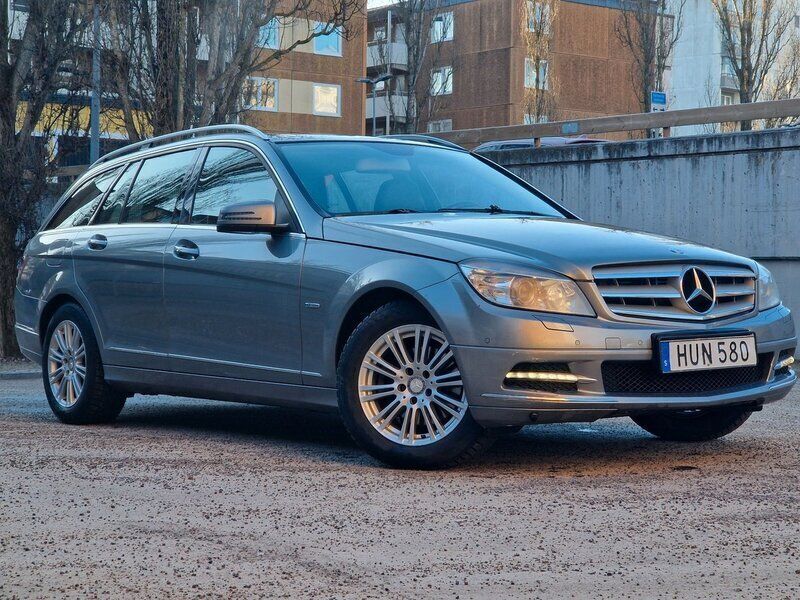 Silver Begagnad 2011 Mercedes C220 Kombi | 69 800 kr (Marknadspris) - Bild 1/4