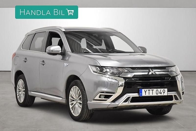 Begagnad Mitsubishi Outlander P-HEV 135 HK (99 kW) 2018 Grå SUV