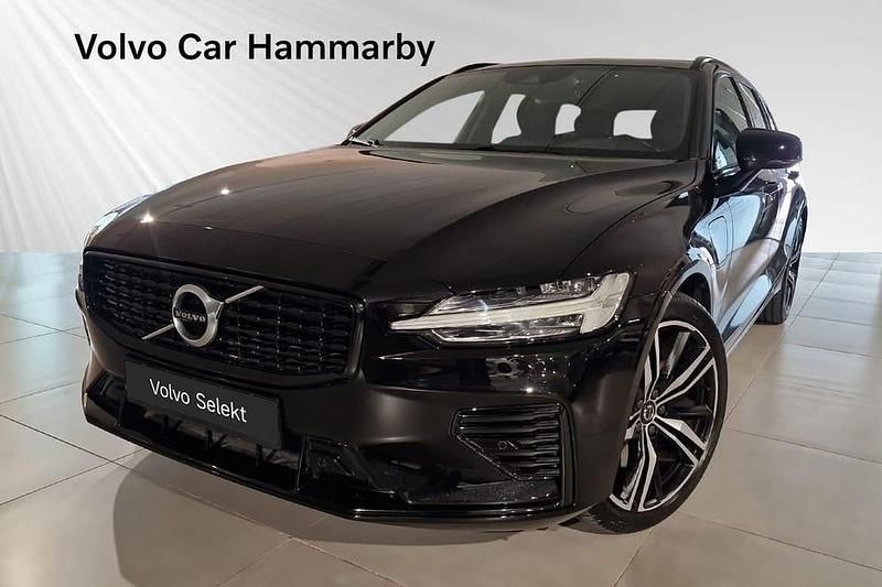 Svart Begagnad 2021 Volvo V60 R-Design Kombi | 359 000 kr (Marknadspris) - Bild 1/3