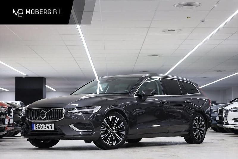 Grå Begagnad 2024 Volvo V60 Core Kombi | 389 900 kr (Marknadspris) - Bild 1/3