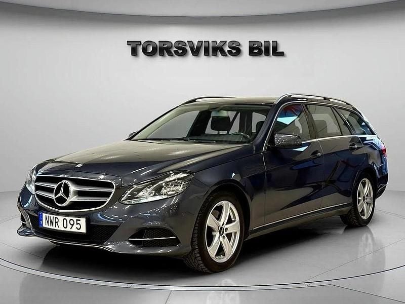 Begagnad Mercedes E220 Avantgarde 170 HK (125 kW) 2015 Grå Kombi