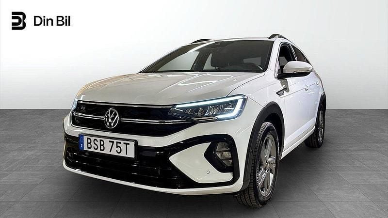 Vit (pure white) Begagnad 2023 VW Taigo R-line SUV | 249 900 kr (Marknadspris) - Bild 1/4