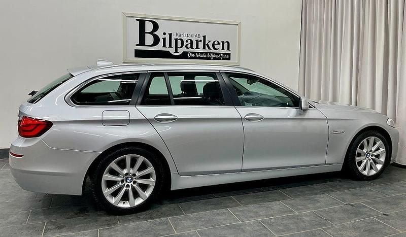 Begagnad BMW 525 218 HK (160 kW) 2013 Grå Kombi