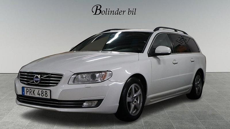 Begagnad Volvo V70 Momentum 116 HK (85 kW) 2014 Vit Kombi