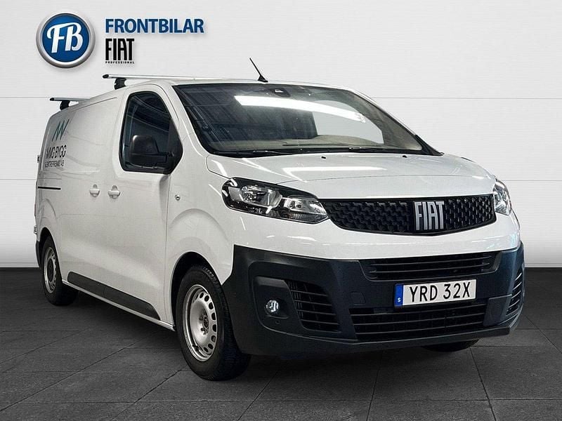 Vit Begagnad 2023 Fiat Scudo Minibuss | 368 500 kr (Lite dyr) - Bild 1/3