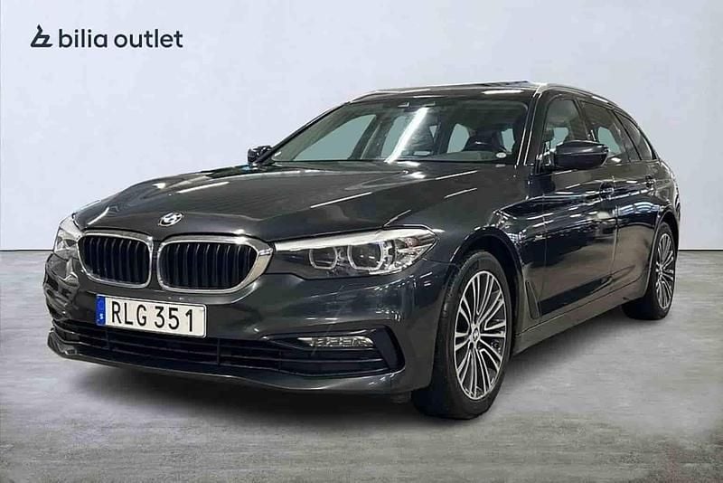 Begagnad BMW 520 Sport Line 191 HK (140 kW) 2017 Grå Kombi
