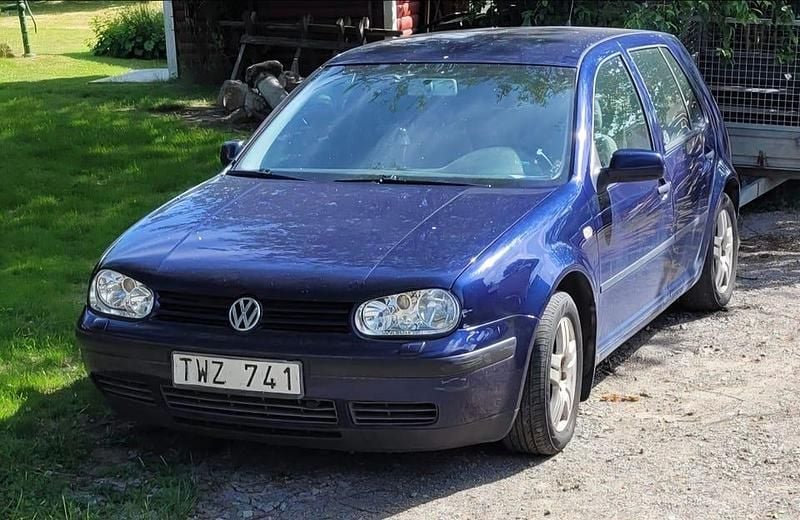 Begagnad 2003 VW Golf IV Halvkombi | 16 500 kr (Marknadspris) - Bild 1/4